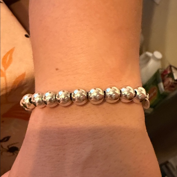 Elegant Sterling Silver Beaded Bracelet - Picture 4 of 4